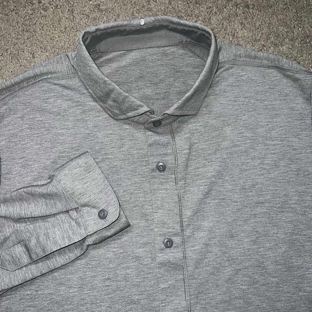 Lululemon Men's M Evolution Long Sleeve Button Shirt Heather Gray Medium